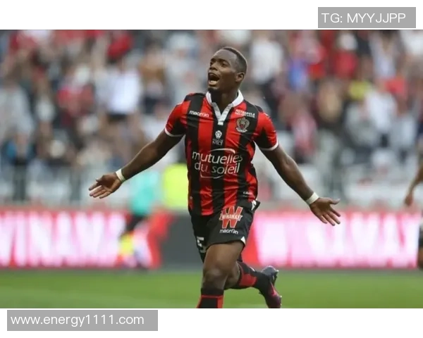 西普里安任意球造乌龙基莱斯失误送礼亚泰扩大领先优势